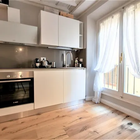 Apartment Peruzzi Royal *