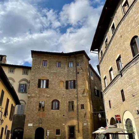 Peruzzi Royal Apartman