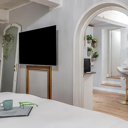 Peruzzi Royal Apartman *